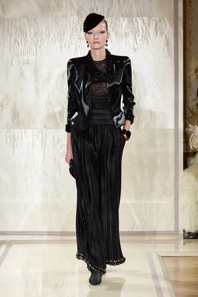 Look 13